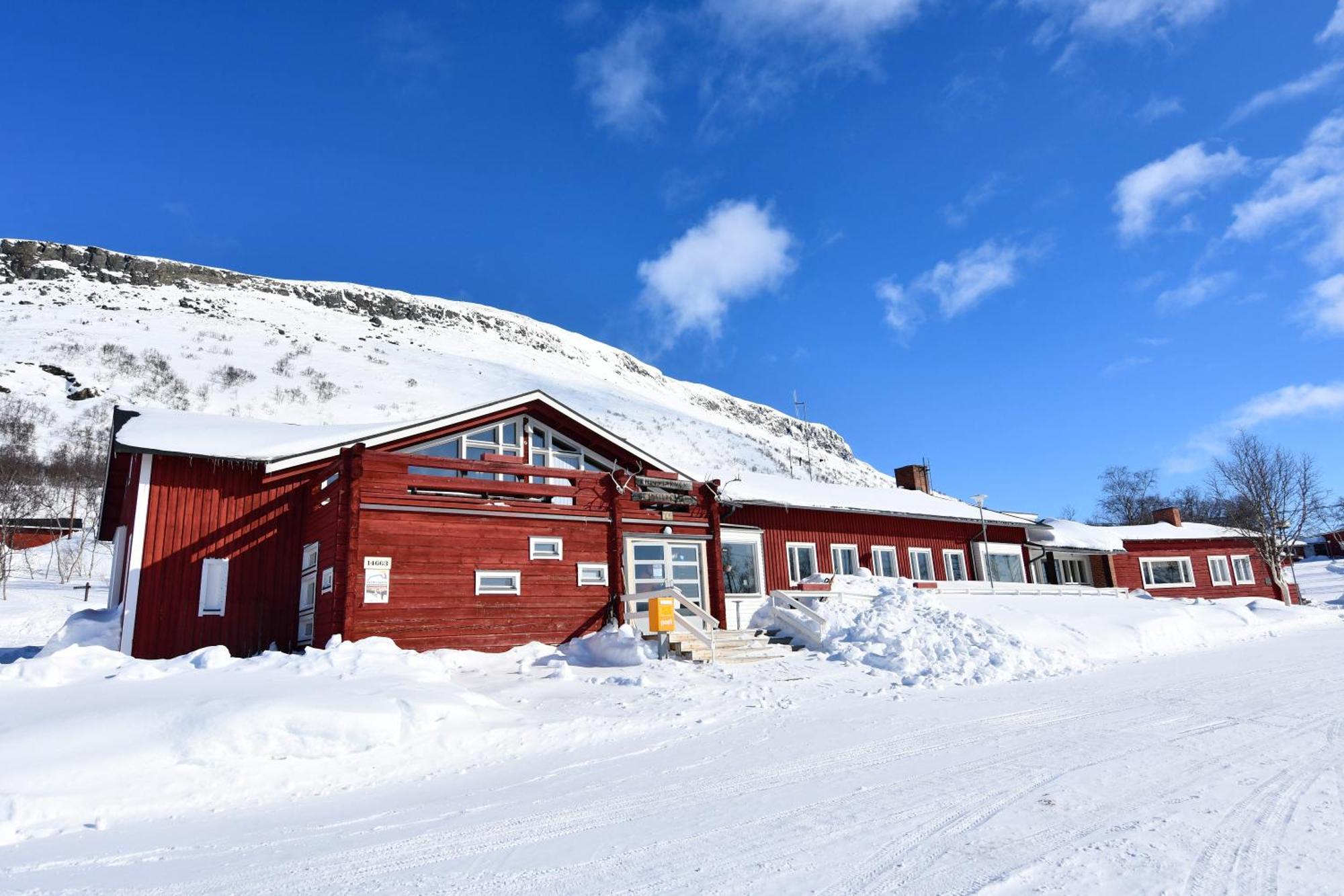 Kilpisjaerven Retkeilykeskus * Kilpisjärvi